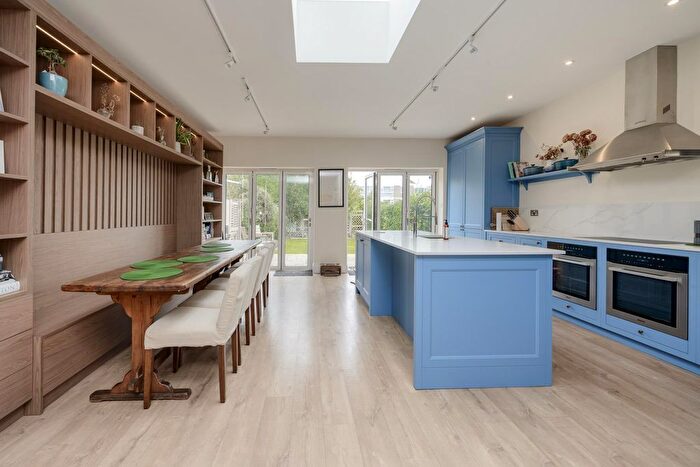 4 Bedroom Semi-Detached House To Rent In Whitchurch Gardens, Edgware, HA8