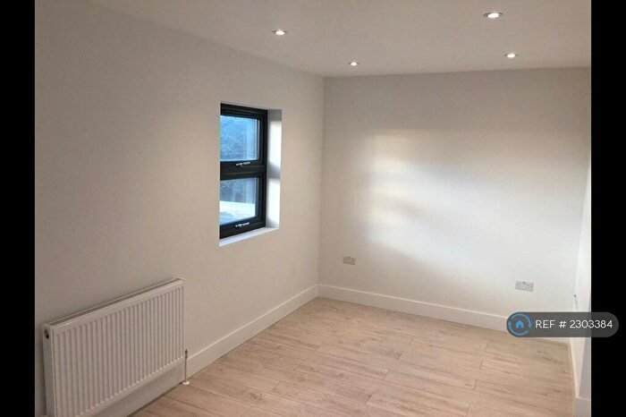 1 Bedroom Flat To Rent In Ilford, Ilford, IG3