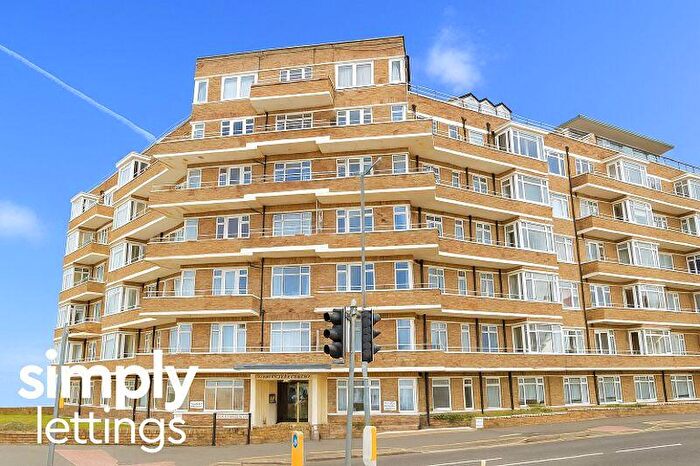 2 Bedroom Flat To Rent In Kingsway, Hove, BN3