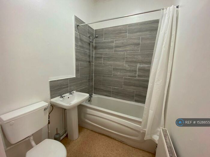 1 Bedroom Flat To Rent In Claremont Road, Seaforth, Liverpool, L21