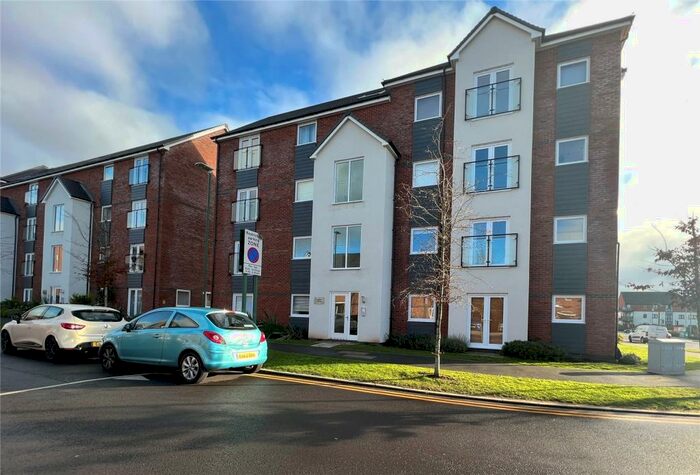 2 Bedroom Apartment To Rent In Victoria Crescent, Shirley, Solihull, West Midlands, B90