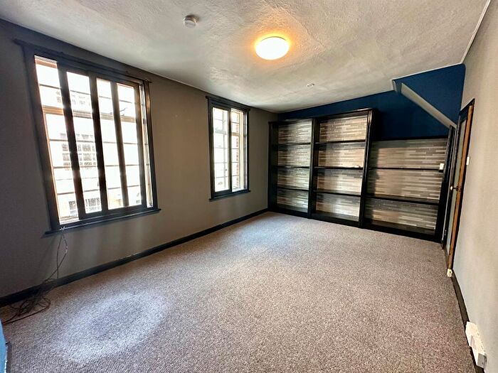 2 Bedroom Flat For Sale In Market Street, Wisbech, PE13