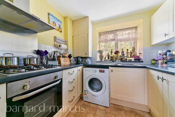 2 Bedroom Flat To Rent In London Road, Cheam, Sutton, SM3