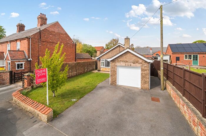 2 Bedroom Bungalow For Sale In Church Lane, Navenby, LN5