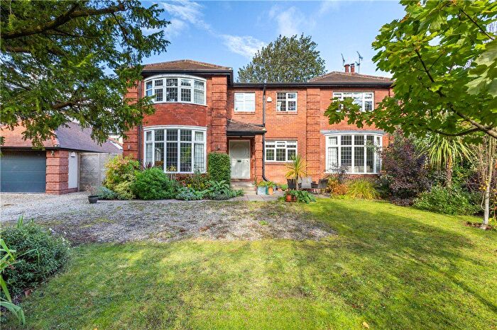 6 Bedroom Semi-detached House For Sale In Shire Oak Road, Leeds, West Yorkshire, LS6