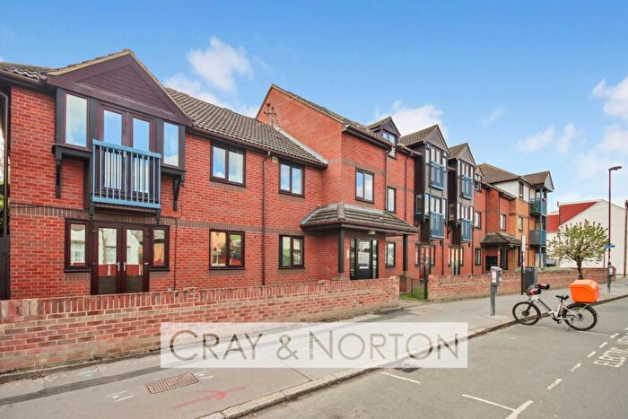 2 Bedroom Apartment To Rent In Leslie Park Road, East Croydon, CR0