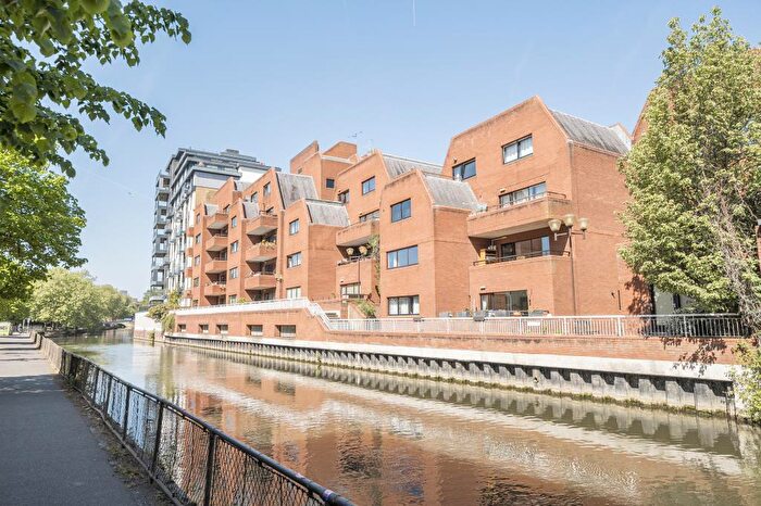 1 Bedroom Apartment To Rent In Selborne Court, Reading, RG1