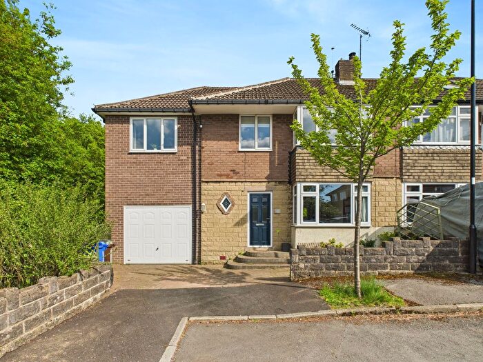 4 Bedroom Semi Detached House For Sale In St Quentin View, Bradway, S17