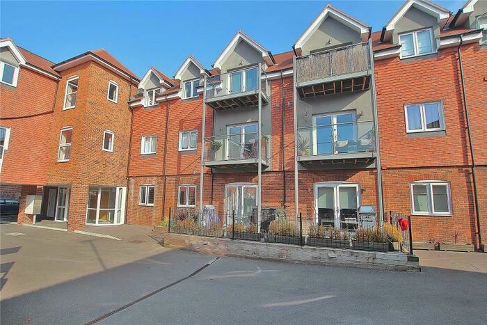 2 Bedroom Apartment To Rent In Brookwood, GU24