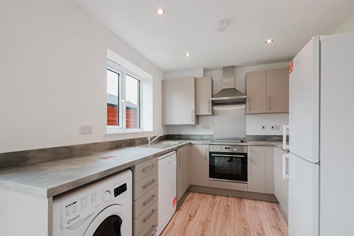 3 Bedroom Semi-detached House To Rent In Hampton Green, Peterborough, PE7