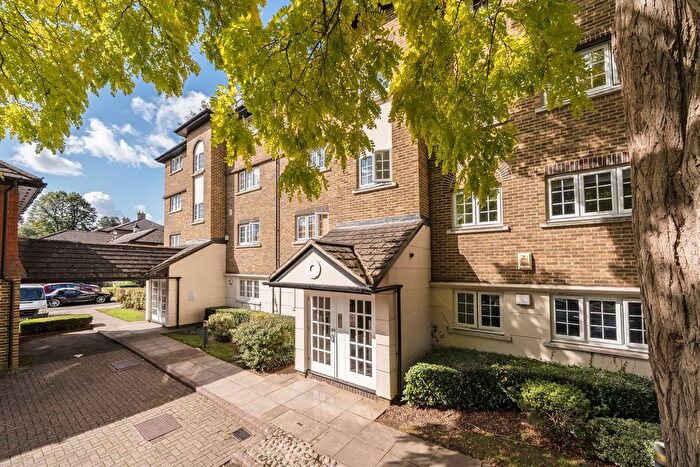 2 Bedroom Flat To Rent In Selhurst Close, Wimbledon, SW19