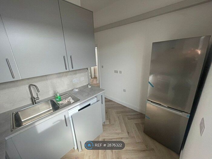 3 Bedroom Flat To Rent In Barking Road, London, E13