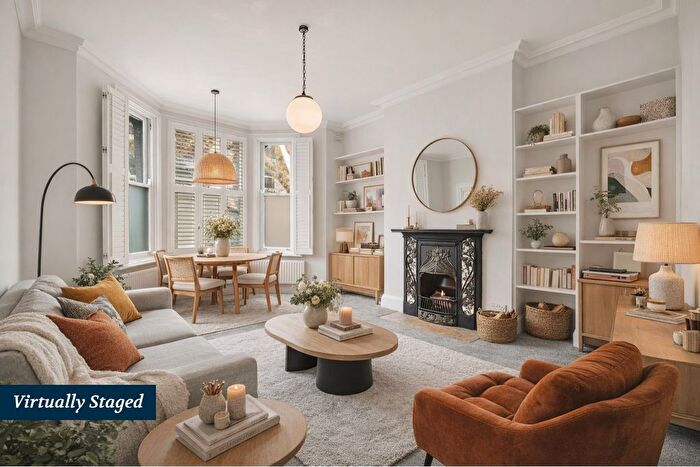 1 Bedroom Flat For Sale In Kilburn Park Road, Kilburn, NW6