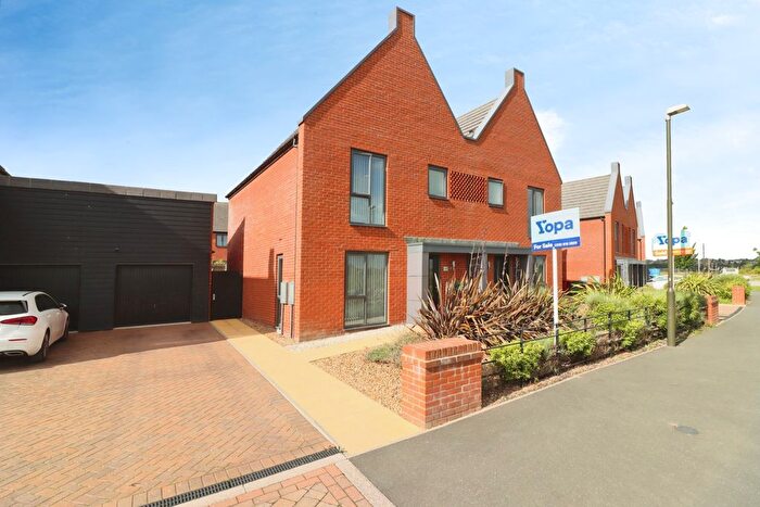3 Bedroom Semi Detached House For Sale In Hornbeam Drive, Chesterfield, S42
