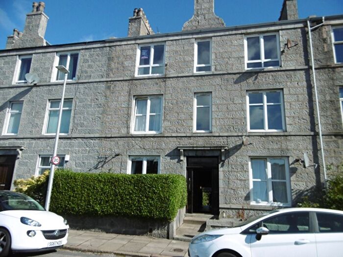 1 Bedroom Flat To Rent In Elmbank Terrace, Kittybrewster, Aberdeen, AB24