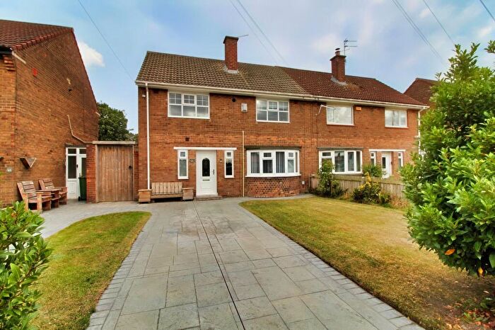 4 Bedroom Semi-Detached House For Sale In Edendale Avenue, Blyth, NE24