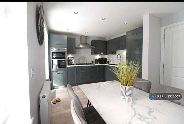 4 Bedroom Semi-Detached House To Rent In Plover Road, Minster On Sea, Sheerness, ME12