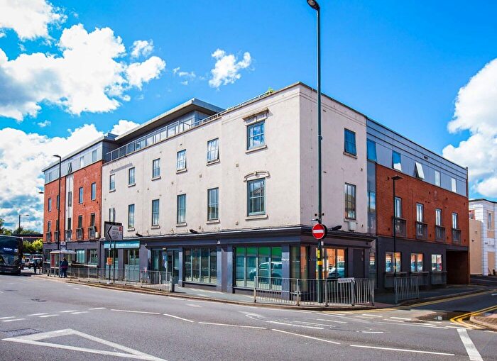 2 Bedroom Flat To Rent In High Street, Harborne, Birmingham, West Midlands, B17