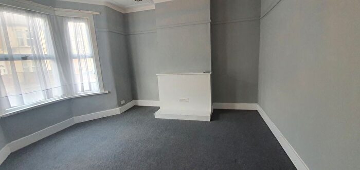 3 Bedroom Terraced House For Sale In Eversleigh Road, London, E6
