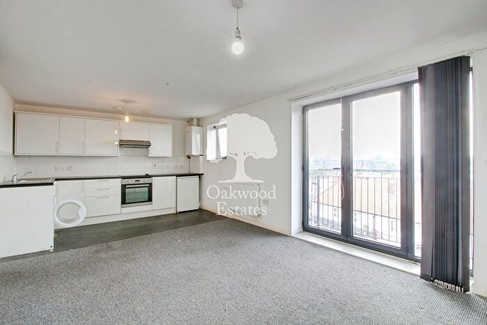 1 Bedroom Flat To Rent In Willow Court, Meadfield Road, Slough, SL3