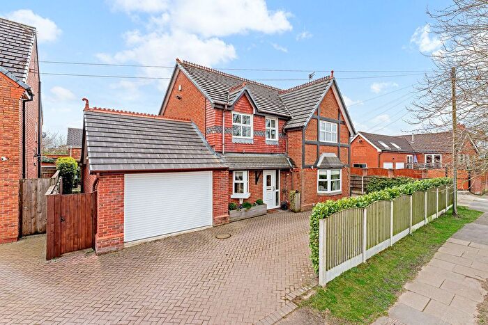 4 Bedroom Detached House For Sale In Derby Road, Widnes, WA8