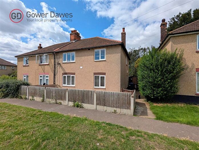 3 Bedroom Semi-Detached House To Rent In Ruskin Road, Chadwell St.Mary, RM16