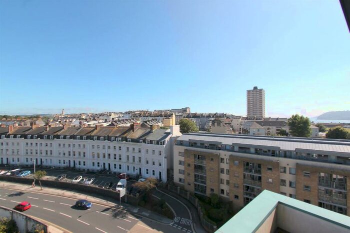 Studio To Rent In The Hoe, Plymouth, PL1