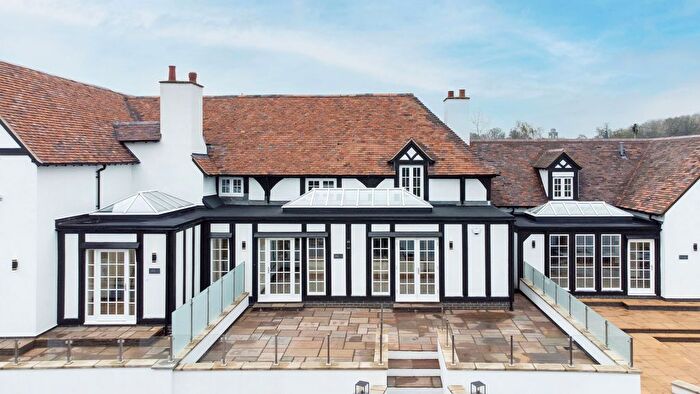 4 Bedroom End Of Terrace House For Sale In Oakwood, Severn Stoke, Worcestershire., WR8