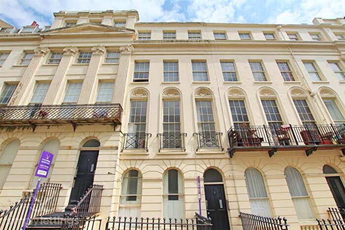 1 Bedroom Flat To Rent In Oriental Place, Brighton, BN1