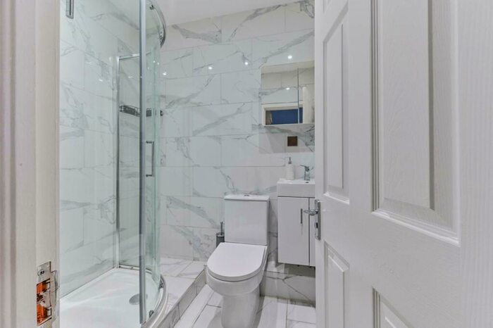 1 Bedroom Flat For Sale In London Road, Croydon, CR0