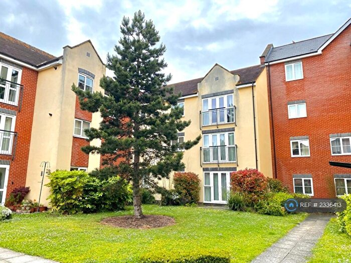 2 Bedroom Flat To Rent In Smiths Wharf, Wantage, OX12