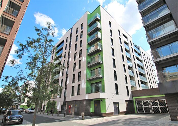 1 Bedroom Flat To Rent In Richard Hawthorne House, Geoffrey Watling Way, Norwich, NR1