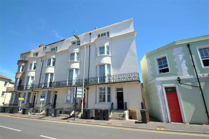 1 Bedroom Flat To Rent In Cavendish Place, Eastbourne BN21