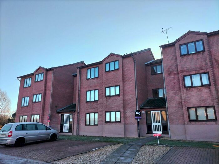1 Bedroom Flat To Rent In Coventry Close, Tewkesbury, GL20