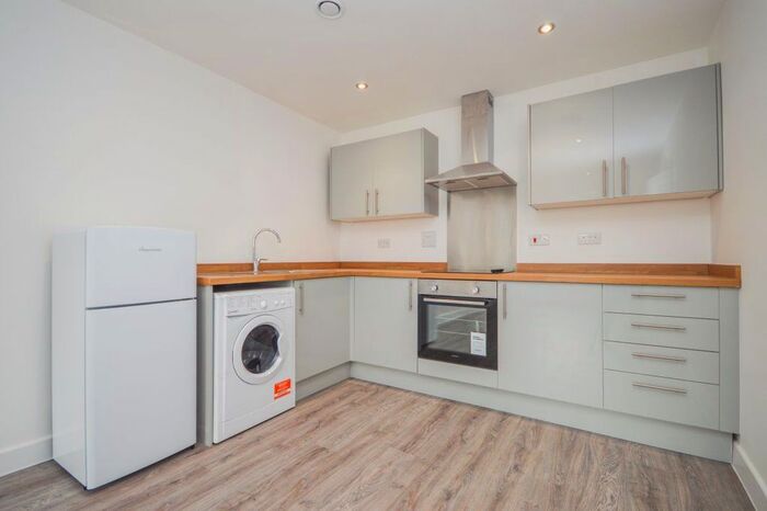 1 Bedroom Flat To Rent In Victoria Road, Old Town, Swindon, SN1
