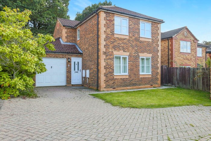 3 Bedroom House To Rent In The Maltings, Burgess Hill, RH15