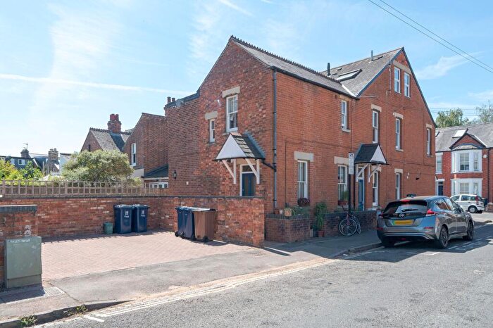 2 Bedroom Flat For Sale In Chilswell Road, Oxford, OX1