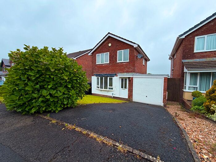 3 Bedroom Detached House To Rent In Squirrel Walk, Fforest, Pontarddulais, Swansea, SA4