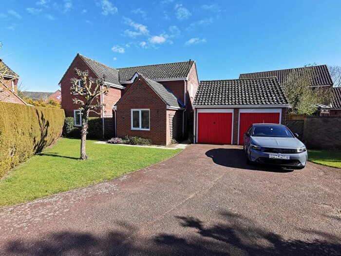 4 Bedroom Detached House For Sale In Milestone Lane, Earsham, Bungay, NR35