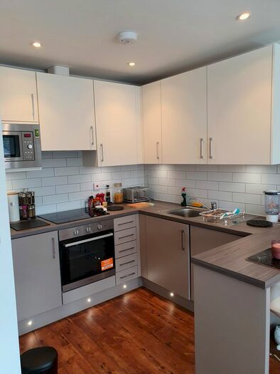 1 Bedroom Flat To Rent In Wilmslow Road, Withington, M20