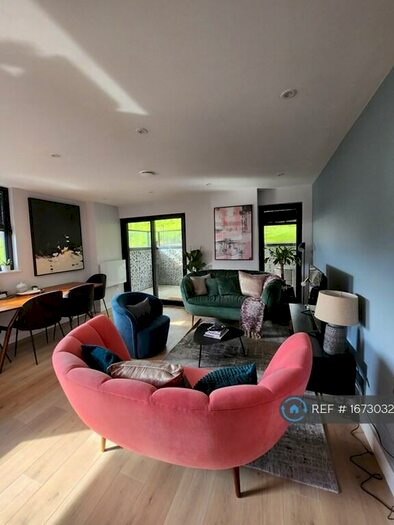 2 Bedroom Flat To Rent In Clifftown Shore, Southend-On-Sea, SS1