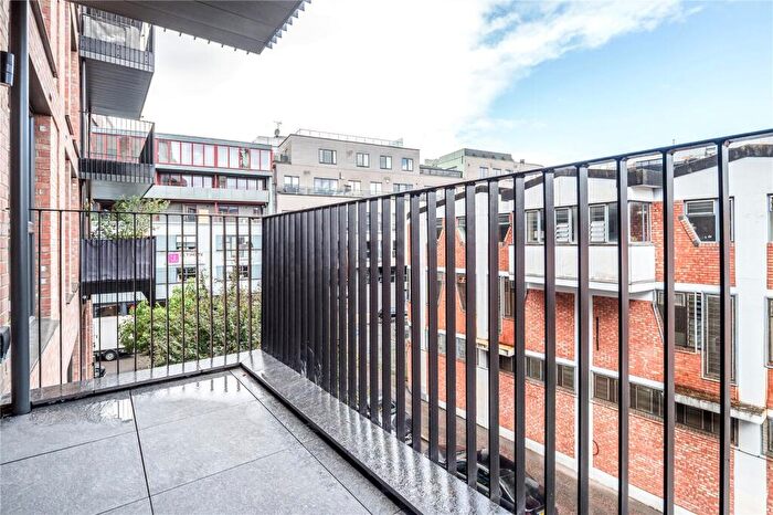 2 Bedroom Apartment To Rent In Smokehaus, - Bayford Street, Hackney, London, E8