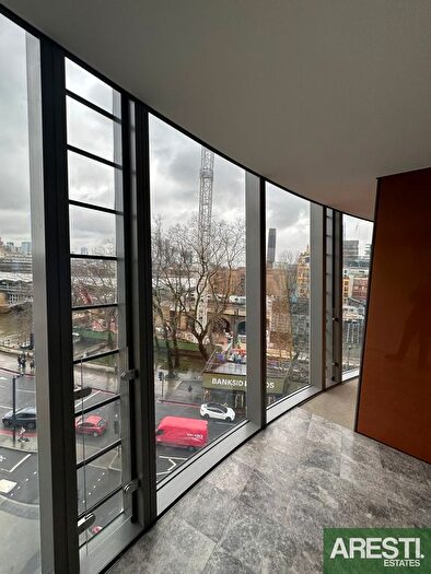 2 Bedroom Flat To Rent In Apartment, Blackfriars Road, London, SE1