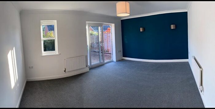 5 Bedroom House To Rent In Park Road, Bristol, BS11
