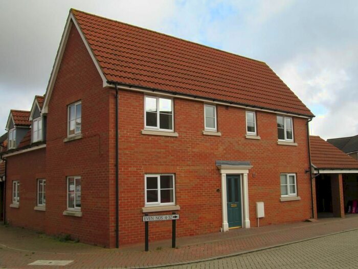 4 Bedroom Semi-Detached House To Rent In Sheepwash Way, Longstanton, Cambridge, CB24