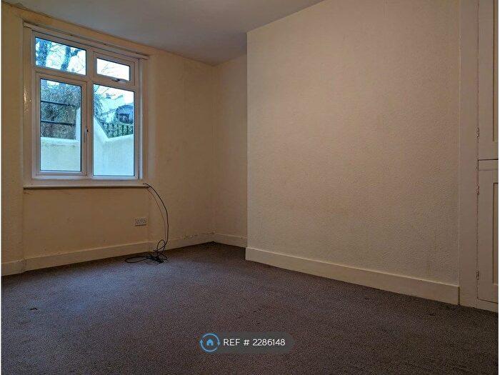 1 Bedroom Flat To Rent In York Road, Hove, BN3