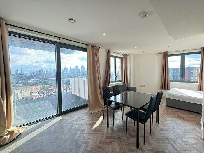 Studio To Rent In Skyline Apartment, Makers Yard, London, E3
