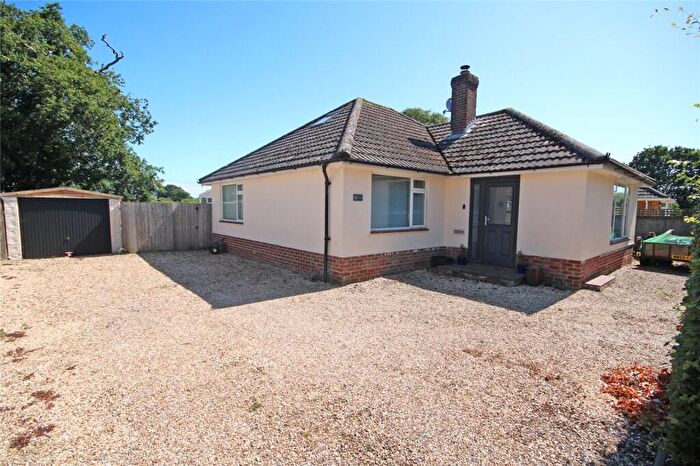 2 Bedroom Bungalow For Sale In Mallard Close, Hordle, Lymington, Hampshire, SO41