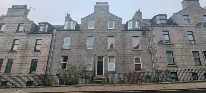 2 Bedroom Flat To Rent In Crown Street, Aberdeen, AB11