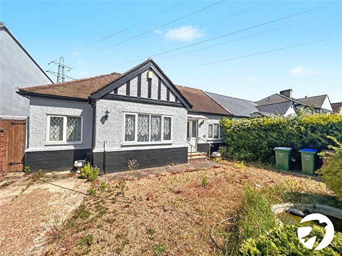 4 Bedroom Bungalow For Sale In Rowley Avenue, Sidcup, Kent, DA15